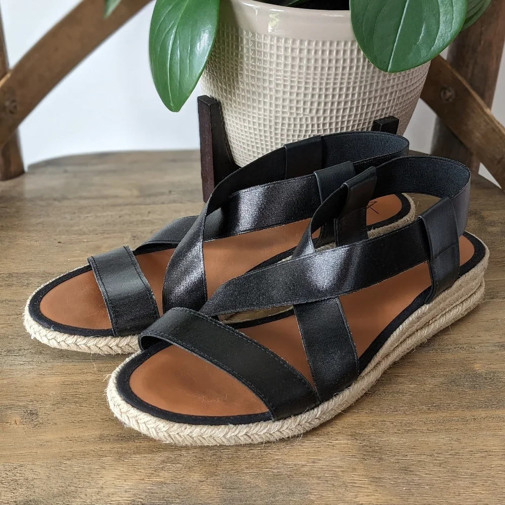 Aquatalia excellent styling